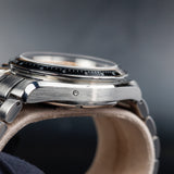 Omega Speedmaster Date 323.30.40.40.06.001